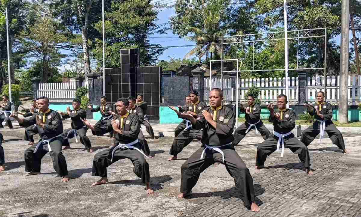 Di Balik Senyap Latihan, Prajurit Banyuwangi Tempa Diri: Pencak Silat Militer Jadi Kunci Ketangguhan dan Jiwa Juang