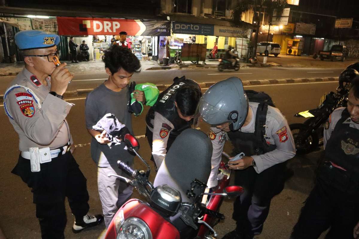 Cegah Curas, Curat dan Curanmor, Polres Metro Jakarta Barat Intensifkan Razia dan Patroli Malam