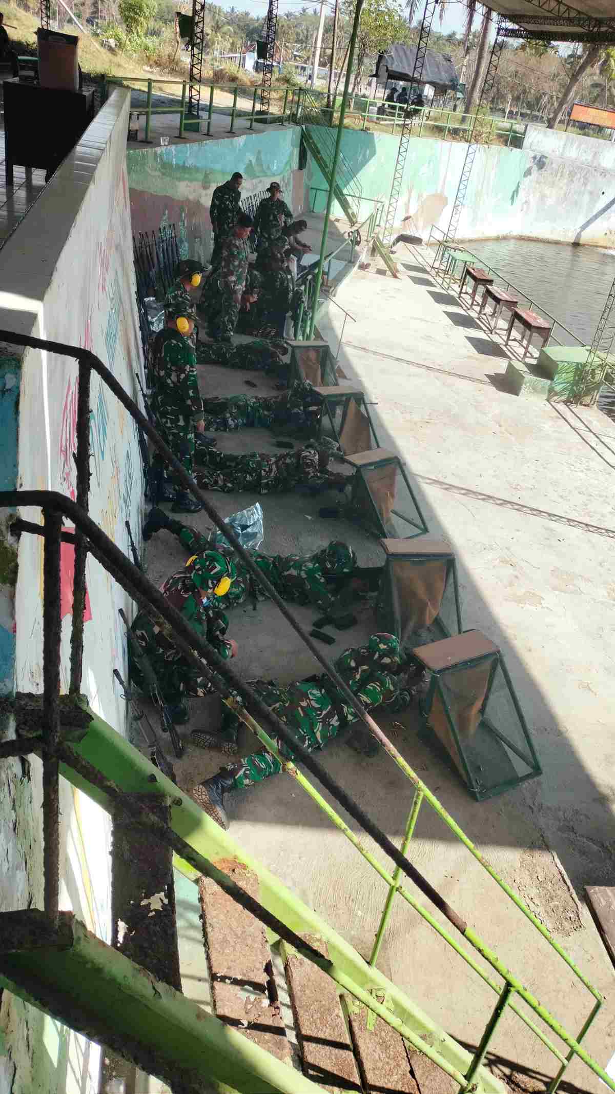 Asah Ketangkasan Tempur, Prajurit Kodim 0825/Banyuwangi Diuji di Lapangan Tembak Muncar