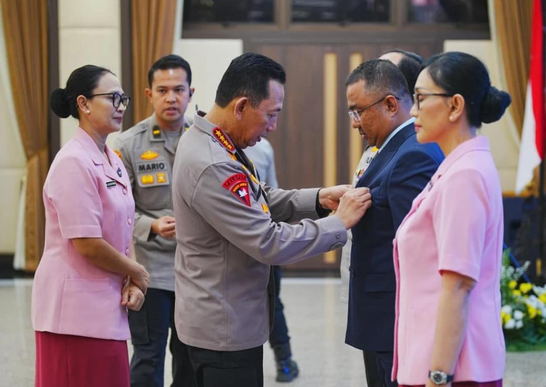 Terima Sertifikat Internasional IBDP dari IBO, Kapolri Siapkan SMA Kemala Taruna Bhayangkara Jadi Sekolah Unggulan