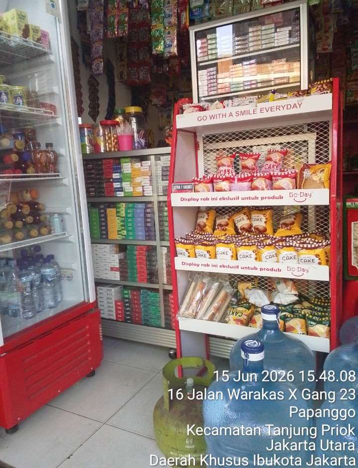Penjualan Rokok Diduga Ilegal di Warung Kelontong Tanjung Priok